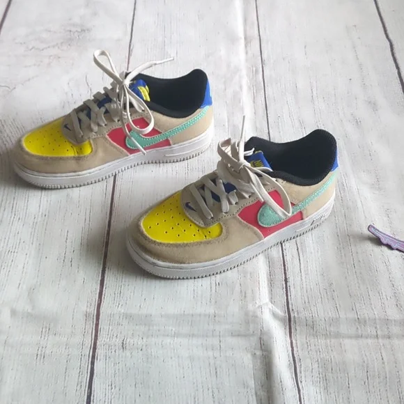 Nike Air Force 1 Vibrant Blue and Yellow Sneakers - Picture 3 of 7